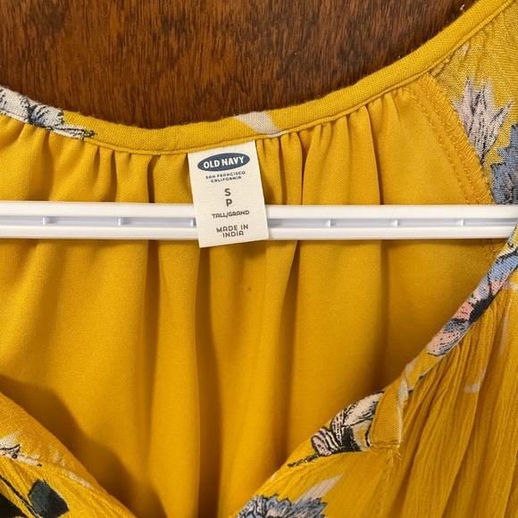 Old navy dress size small - Picture 2 of 2